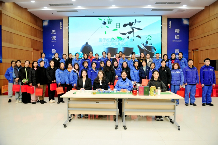 DSC_8918-823b300e50714f2a9f38cb4c25c0875e